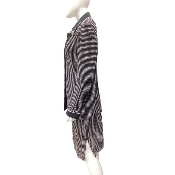 St.John Collection Women’s 2-Piece Set Size 10 Blazer + Skirt Ornate Buttons B&W - Picture 4 of 10